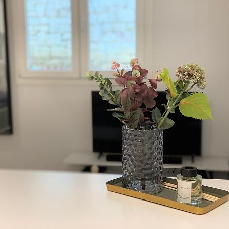 Renovated Apartment In Kifissia Center Near Metro G25 أثينا المظهر الخارجي الصورة