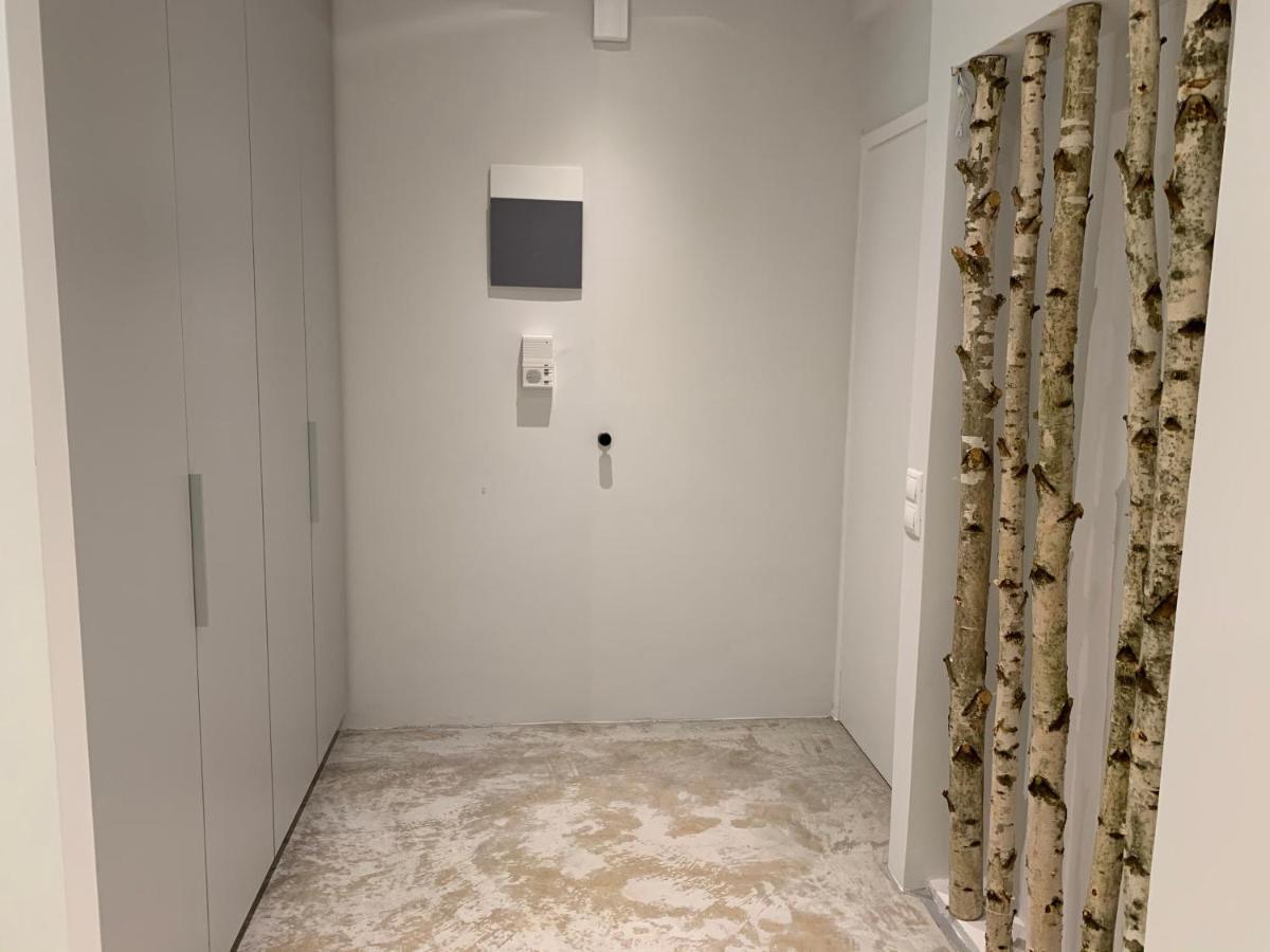 Renovated Apartment In Kifissia Center Near Metro G25 أثينا المظهر الخارجي الصورة
